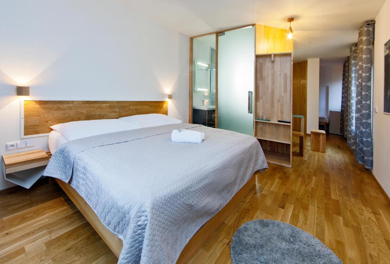 Hotel Wolf Prague Ngoại thất bức ảnh